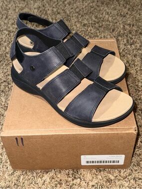 Kuru Coda Muse Womens Size 11 Jet Black Beach Walking Outdoor Strappy Sandals